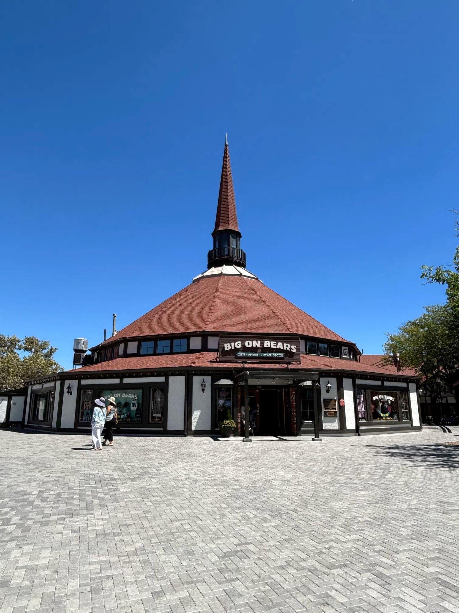 Big on Bears shop with a tall spire in Lake Arrowhead Village